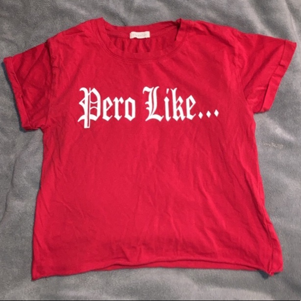 Cropped red “pero like” tshirt‼️